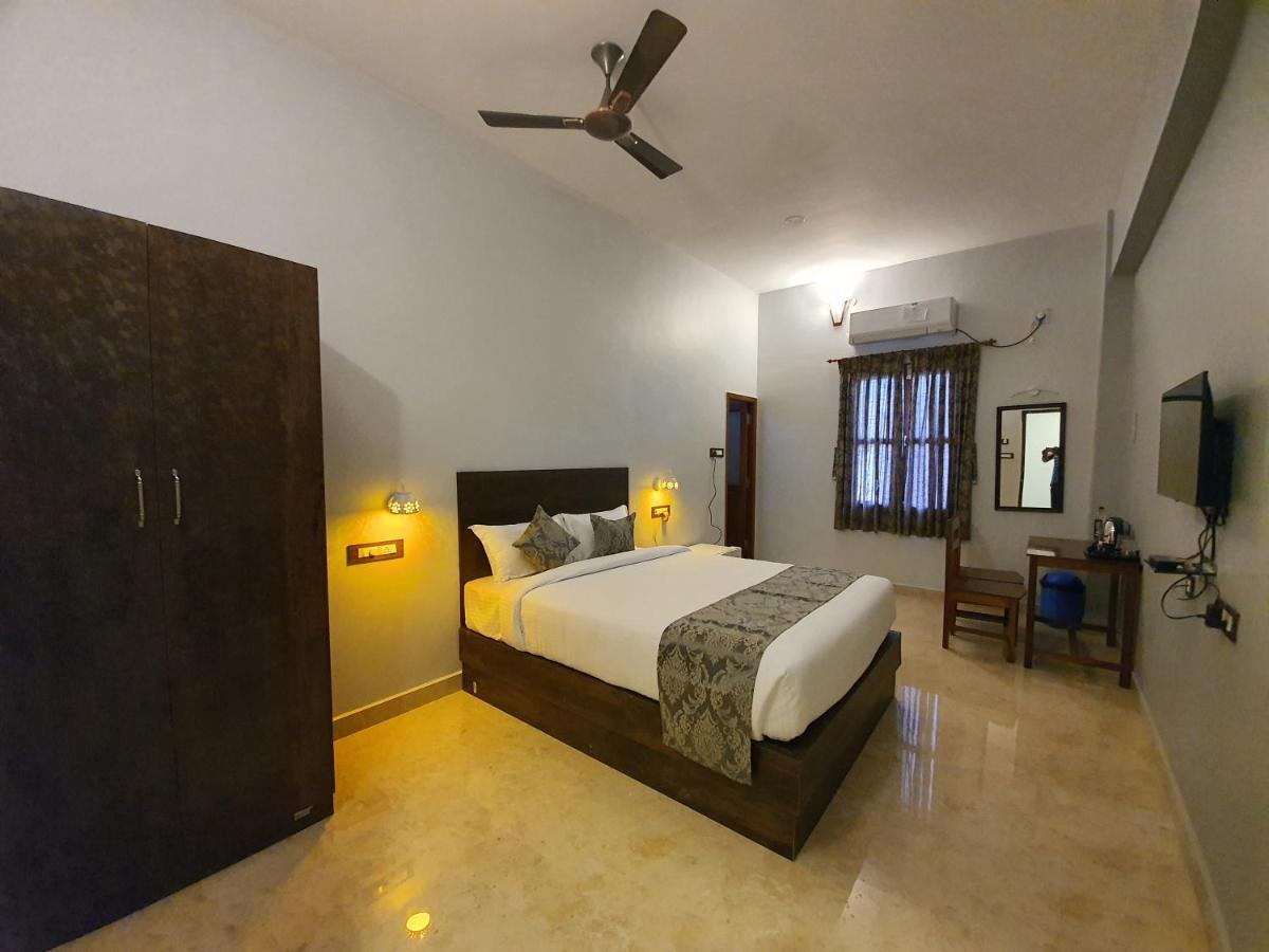 Le Supreme Inn Pondicherry Exterior photo
